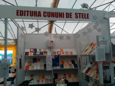 Editura Cununi de stele Amita Bhose